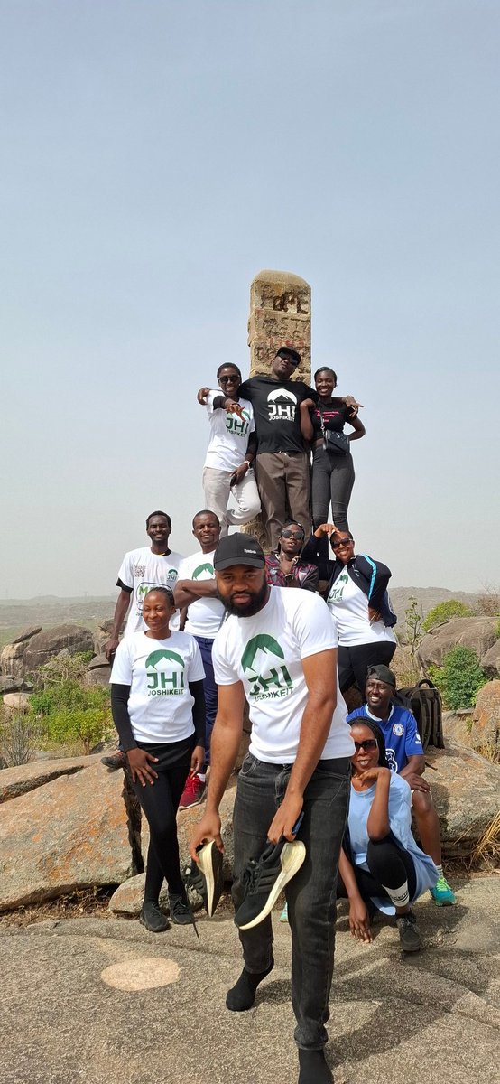 joshikeit's tweet image. Last Saturday in pictures...
We devoured the mountains at Calambar 💪💪💪