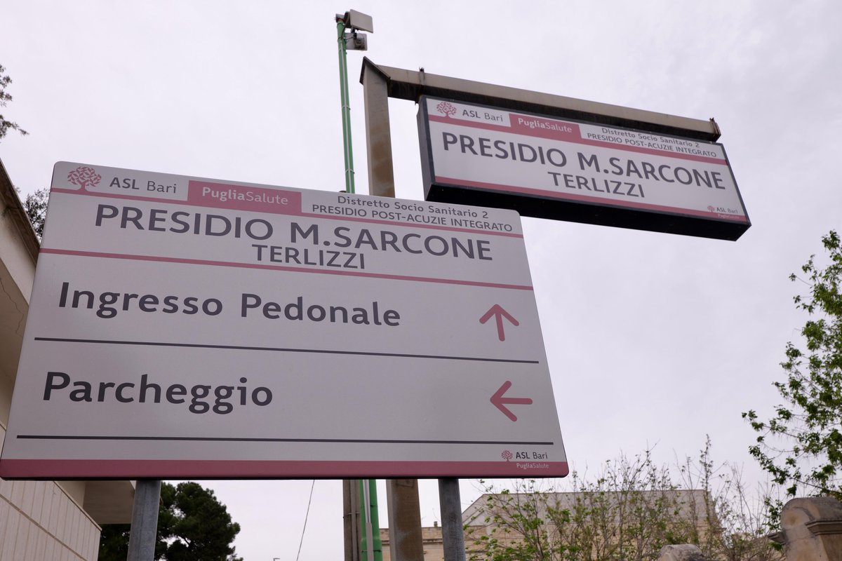 #CasadellaComunità, #Medicinafetale, #grandimacchine e #medicidifamiglia: il percorso di rafforzamento del #PresidioPostAcuzieIntegrato di #Terlizzi. La visita del presidente della Regione <a href="/micheleemiliano/">Michele Emiliano</a> e del direttore generale ASL Bari Fruscio 
#ASLBari  #Terlizzi #PNRR