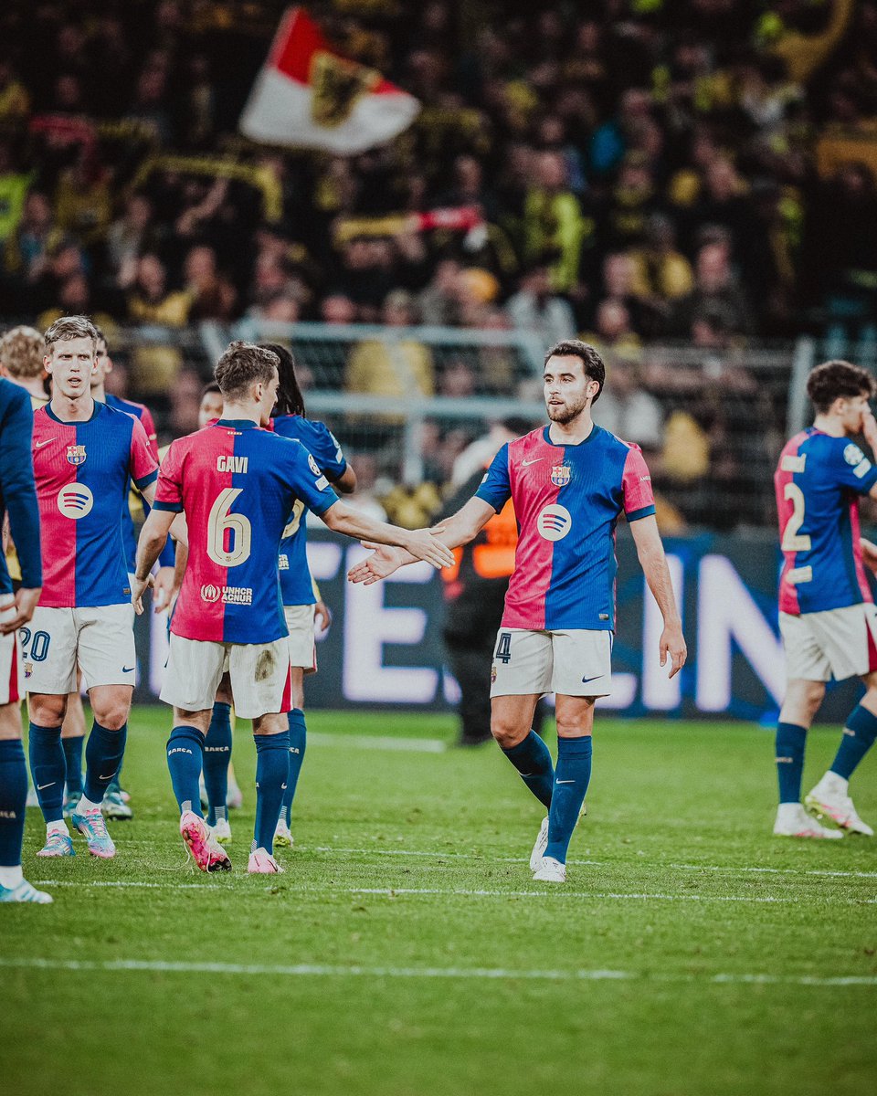 ericgm3's tweet image. 6 anys després aquest equip torna a on es mereix! Estamos entre los 4 mejores de Europa! #ForçaBarça 💙❤️