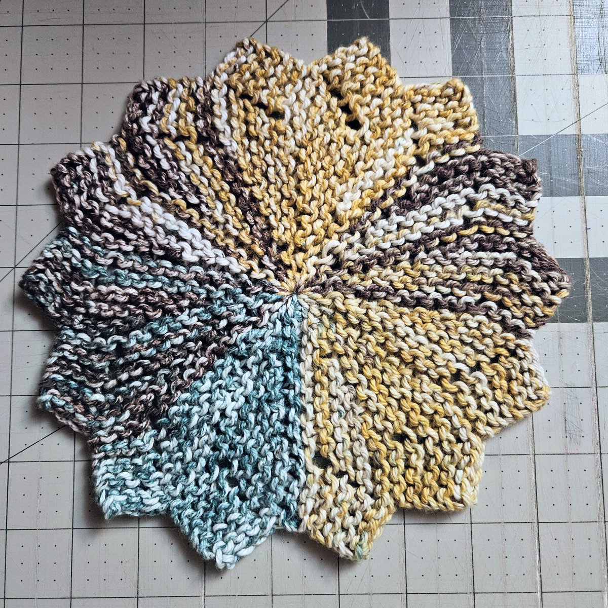 WarmHeartCreate's tweet photo. Excited to share this from my #etsy shop: Knit Washclothes, Knit Spa Clothes, 100% Cotton, Round, Star Flower
https://t.co/4k6MRmnadF
#machinewashable #allcotton #cotton #spaclothes #spacloth #washcloth #washcloths #washclothes #spacloths https://t.co/sgKrHtWs74