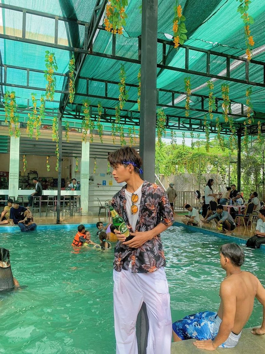 an_ming1's tweet photo. Thingyan💦 https://t.co/w69RSPJRzF