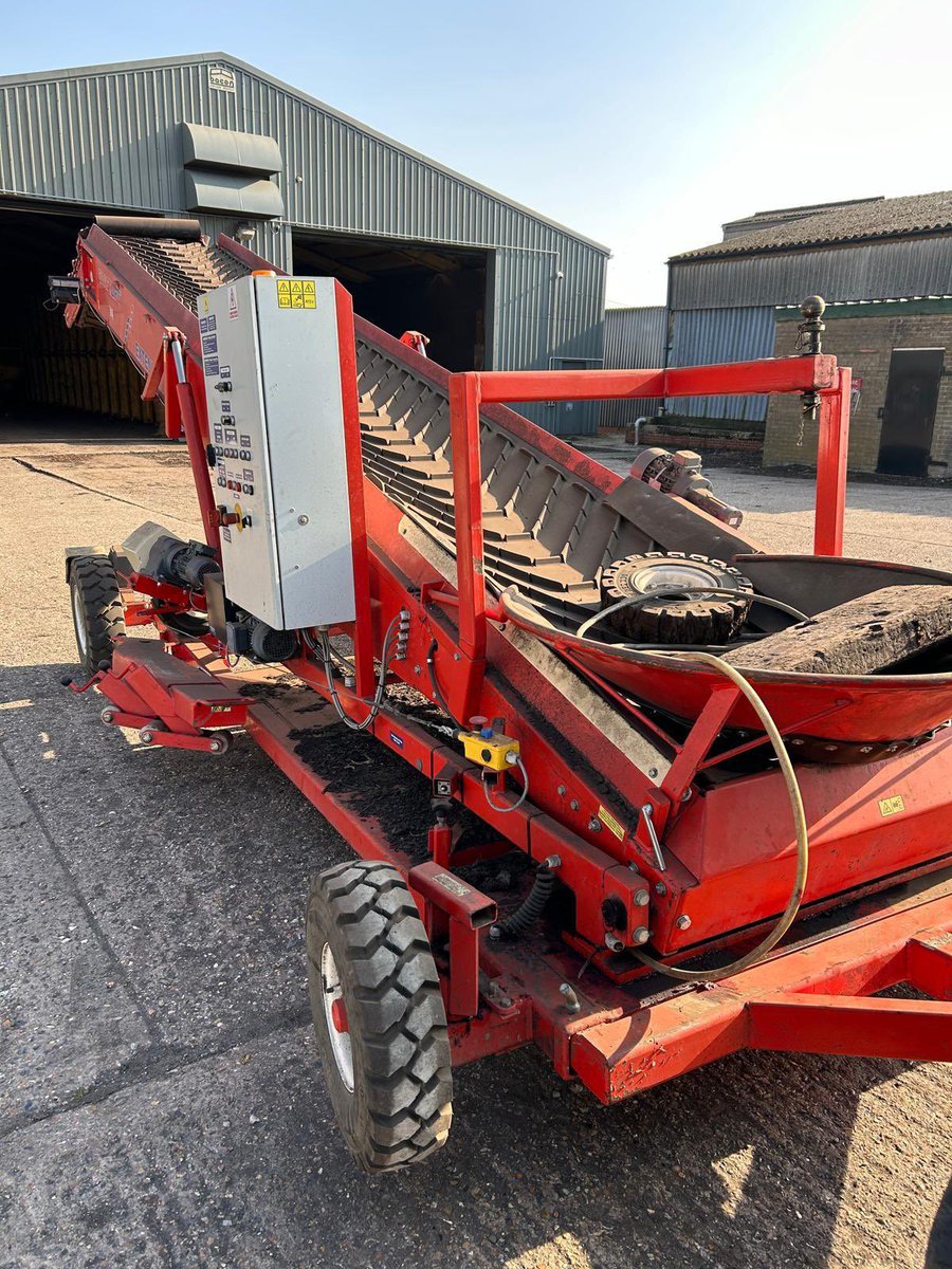 ♦️FOR SALE: Used SwiftLift Extendo♦️

▪️900mm wide, extending up to 14.9m
▪️Round hopper
▪️Power transmission
▪️Safe Down descender
▪️Radio remote control

Available now! 👍🏼 Ideal for efficient bulker &amp; store loading👌🏻

📞 Call +44(0)1790 752771 for info.
tongengineering.com/product/used-s…