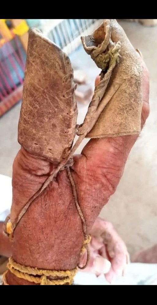 यह किसका फोटो है ? 
इसका क्या उपयोग होता था ? 
इसका नाम और काम बताओ