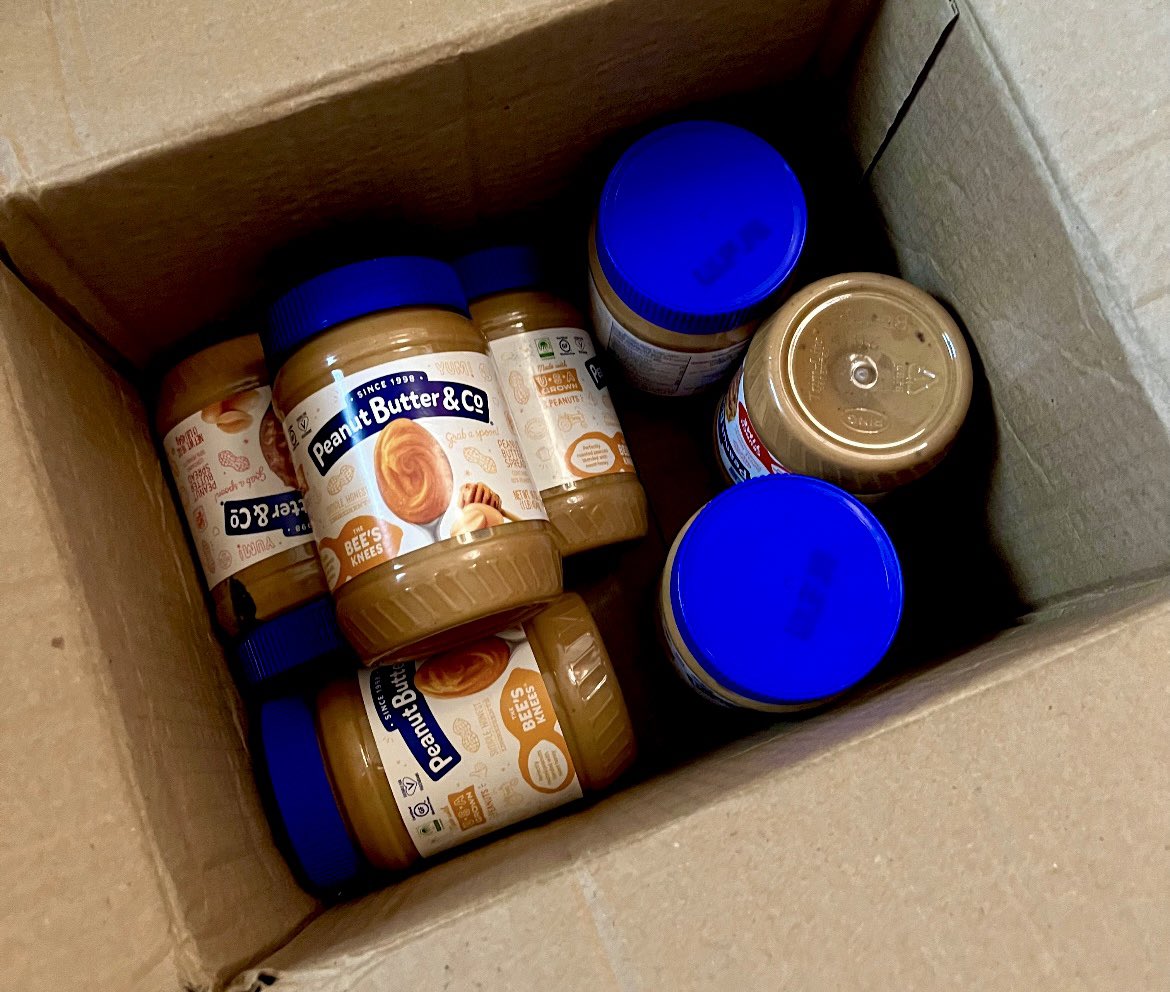 life_n9's tweet image. مع التمر يجي 
مع التفاح يجي 
مع الموز يجي 
مع الشوكلت يجي 
مع الشوفان يجي
مع الساوردو يجي
مع التوست يجي
مع السلطات يجي
مع المربى يجي
مع الأجبان يجي
مع البروتين شيك يجي 
مع الدجاج يجي 
مع البحريات يجي 

جوكر الوصفات والصوصات