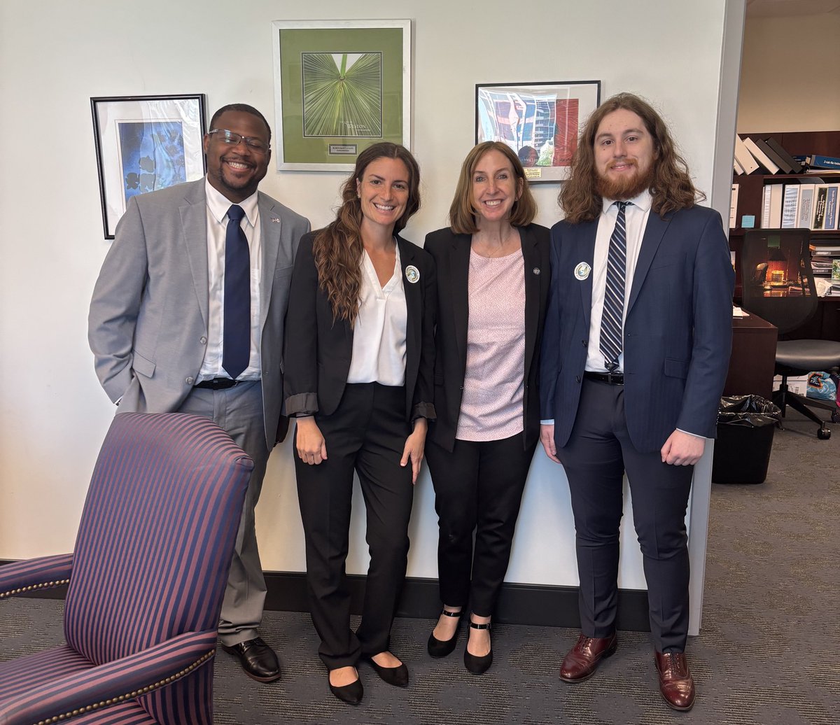 EverCoalition's tweet photo. Last week we traveled to Tallahassee for a day of action in the state’s capital. We had 40 meetings with a legislator or their staff and dropped off 20 leave-behind packets – we reached a total of 60 offices in just a few short hours! https://t.co/zUVCAwC7pl
