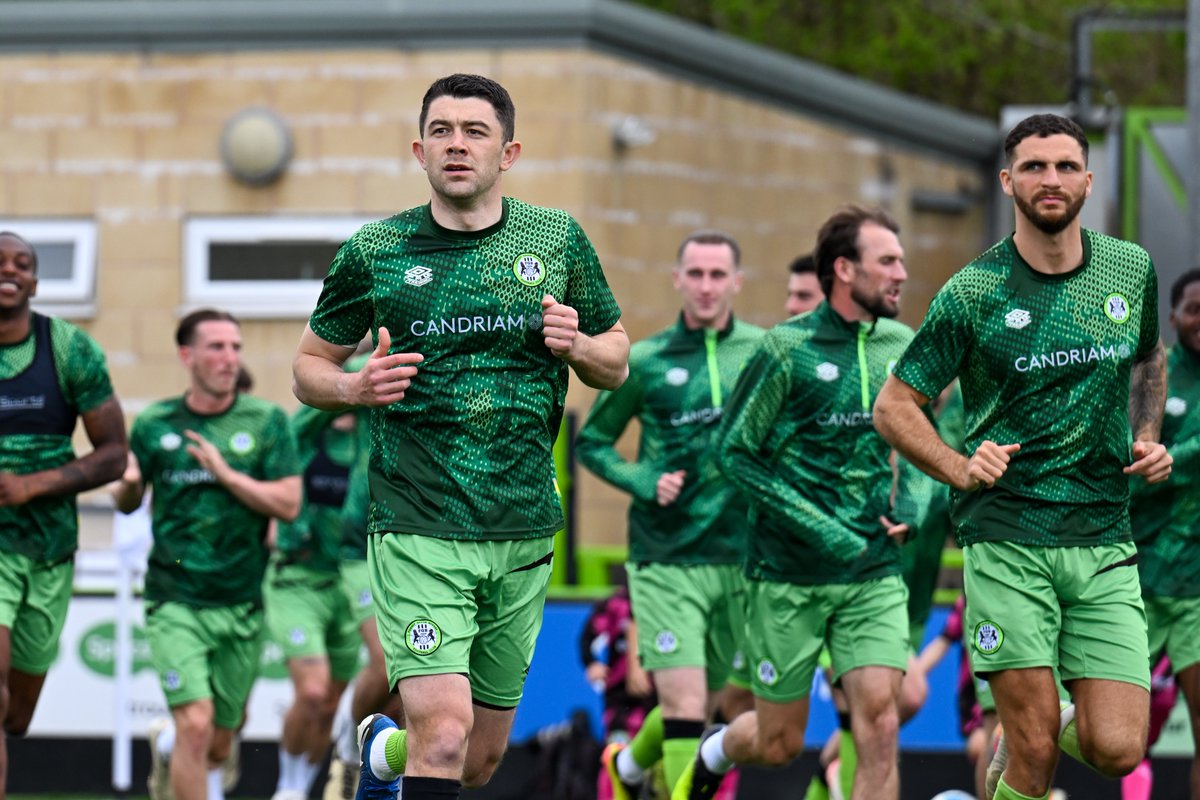 Another chance to win! 👕

Repost and follow <a href="/candriam/">Candriam</a> to put your name in the hat for this week's warm-up top! 💫

#WeAreFGR💚