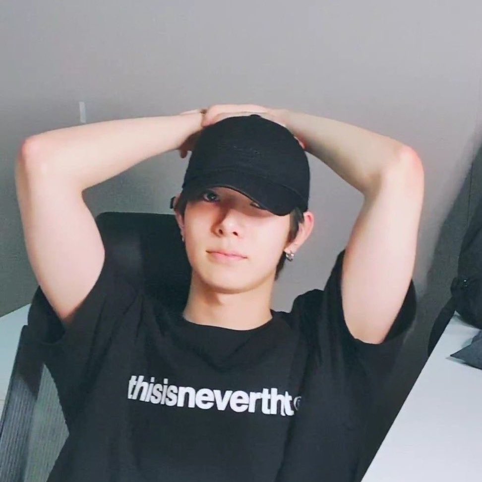 beahseung's tweet image. 