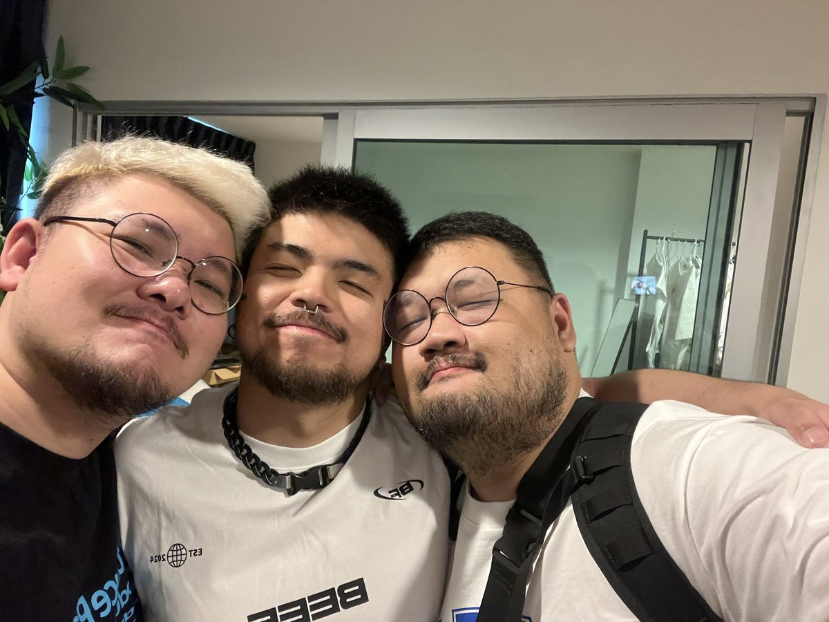 <a href="/radiojackun/">- ̗̀じゃっくん ̖́-</a> <a href="/KZFBear/">KZF bear</a> happy songkarn