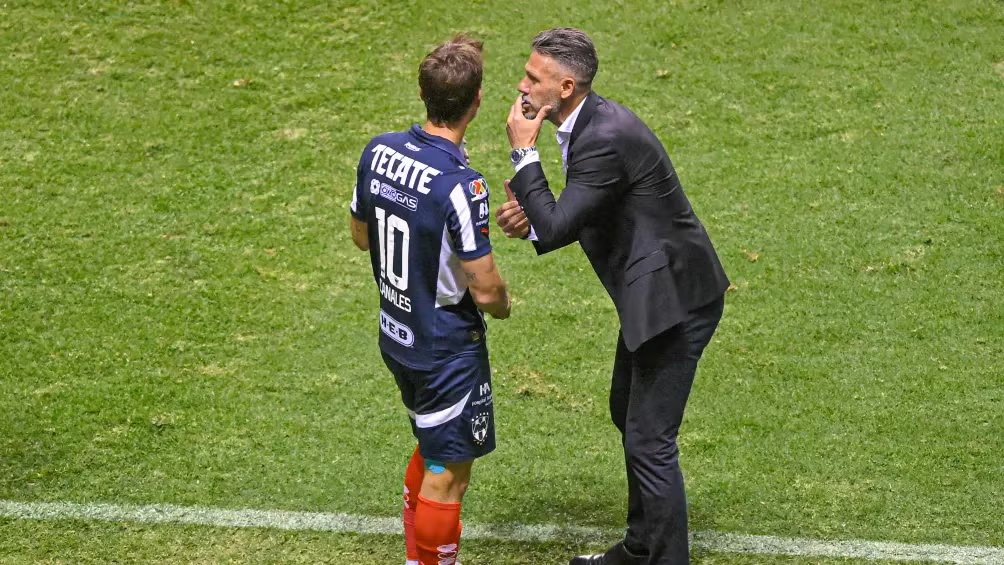 BarRayado's tweet photo. RT si eres Team Canales.
Like si eres Team Demichelis.
Comenta si ¡Arriba el Monterrey!. https://t.co/iOPFFUQaIS