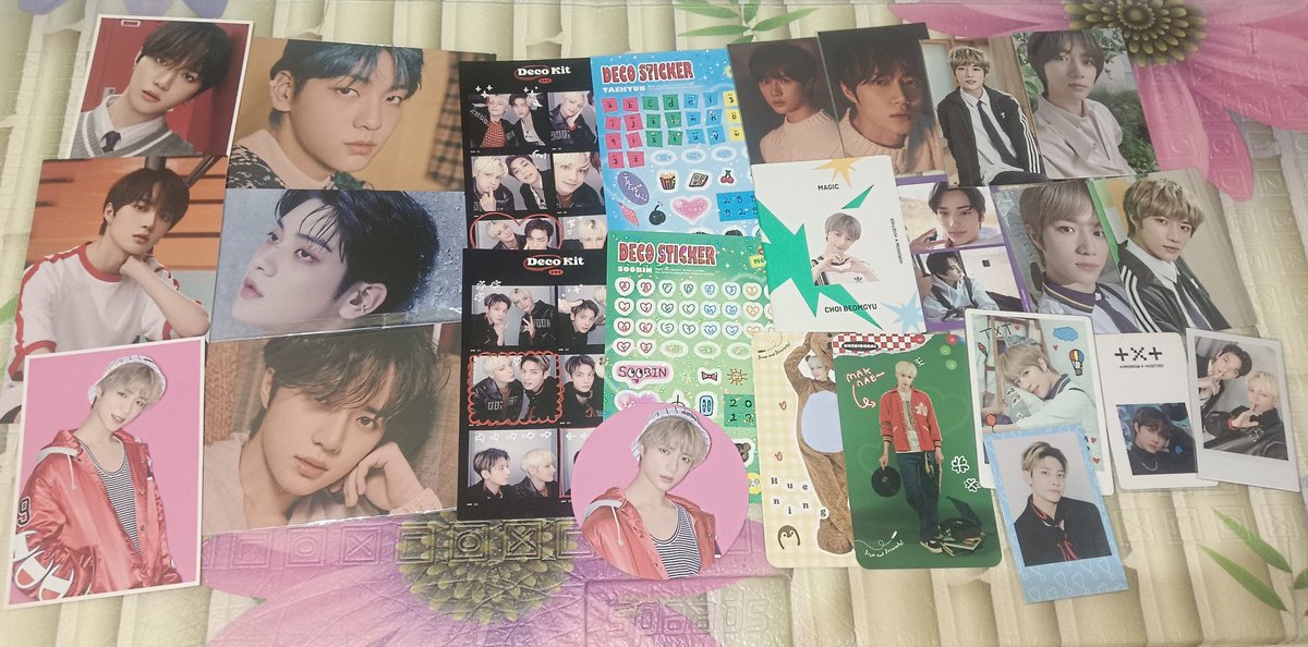 Kzhaii_'s tweet photo. WTS txt Photocard official

take all 400.000 (exc admin) 
ready ina, dimana bandung
condi by dm

photocard postcard txt beomgyu soobin yeonjung taehyun hueningkai https://t.co/6DLheu3Ylj