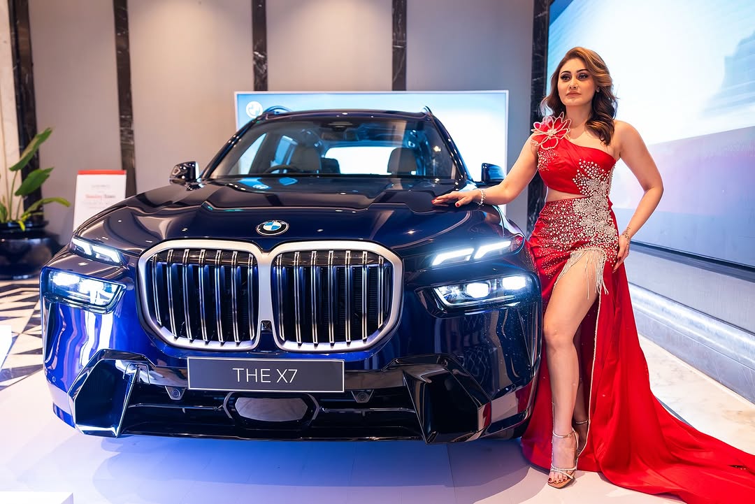 BMW Excellence Club made its mark at Bombay Times Fashion Week, where innovation met artistry. The event highlighted how luxury, engineering, and design come together to redefine every journey; an experience beyond compare.

#BMWInfinityCars #BMWExcellenceClub