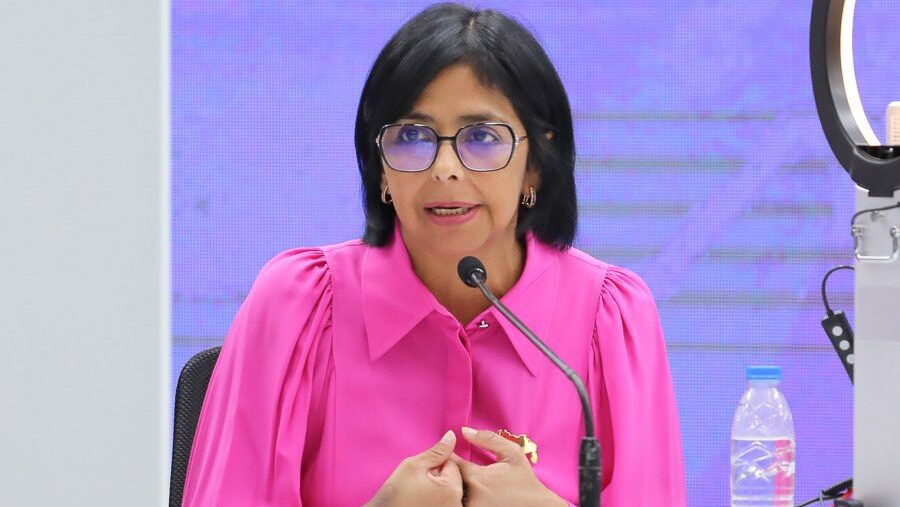 🍂 мєяςє_fιиα2🍂 (@mercede073) on Twitter photo La vicepresidenta , <a href="/delcyrodriguezv/">Delcy Rodríguez</a> , se reunió con el embajador de Vietnam, Vu Trung My, para evaluar áreas de cooperación bilateral.
Ambos gobiernos buscan fortalecer sus relaciones en un mundo multipolar, abordando temas como biotecnología agrícola, desarrollo aeroespacial y La vicepresidenta , <a href="/delcyrodriguezv/">Delcy Rodríguez</a> , se reunió con el embajador de Vietnam, Vu Trung My, para evaluar áreas de cooperación bilateral.
Ambos gobiernos buscan fortalecer sus relaciones en un mundo multipolar, abordando temas como biotecnología agrícola, desarrollo aeroespacial y