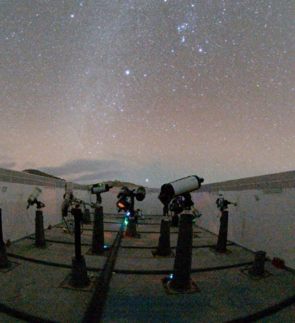 Ep 86.
Refractores para todo y un observatorio en el Tibet.

Nos actualizamos con Jordi Camarasa, quien combina un nuevo proyecto de colaboración en el Tibet, con un setup sorprendente para volver a estar a pié de telescopio.
#podcast #astronomia

laesferaceleste.com/refractores-pa…