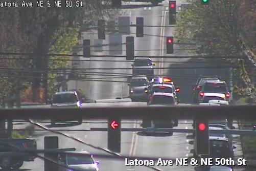 車両ブロッキングWBは、9th Ave NeのNE 50th