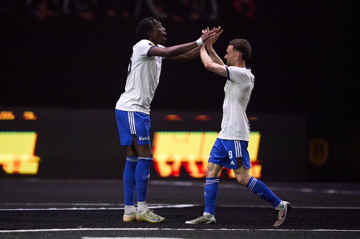 Encore un week-end incroyable avec toute la team <a href="/Unit3dKL/">UNIT3D</a> 💙 Bravo à toute l’équipe pour cette deuxième victoire collective, les émotions et le divertissement étaient encore au rdv!!!🍿🔥⚽️ <a href="/KingsLeague_FR/">Kings League France</a> 
On continue tous ensemble, direction le prochain village ⚔️