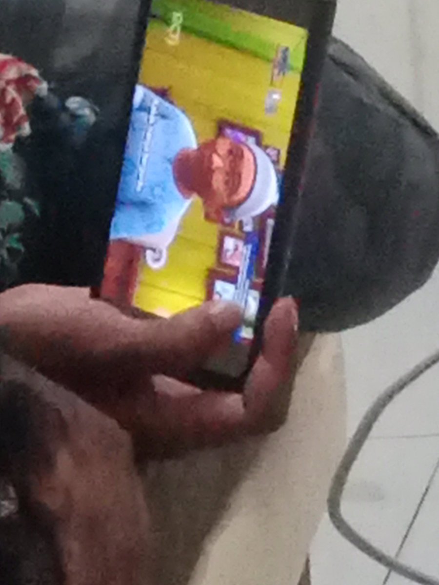 urrr_mz's tweet photo. @convomf abis merhatiin mereka main ml dan ternyata mereka kalah, 

"kalah anj, cape ah. mending streaming upin ipin" 

beneran switch layar dari ml ke youtube, nonton upin ipin. KU PIKIR CUMA ASBUN AJA ANJ 😭 https://t.co/4zLLTat9zQ