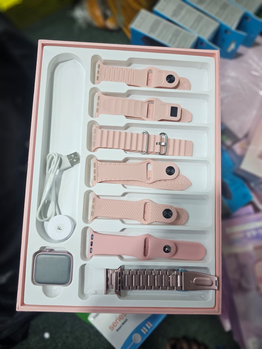 BrayoITGuy's tweet photo. Since Arsenal has won.....for the remaining month...all these smart watches will be on discount......
#Madridout
#ArsenalToSemiFinals
#UEFAChampionsLeague https://t.co/EBVSSdkelA