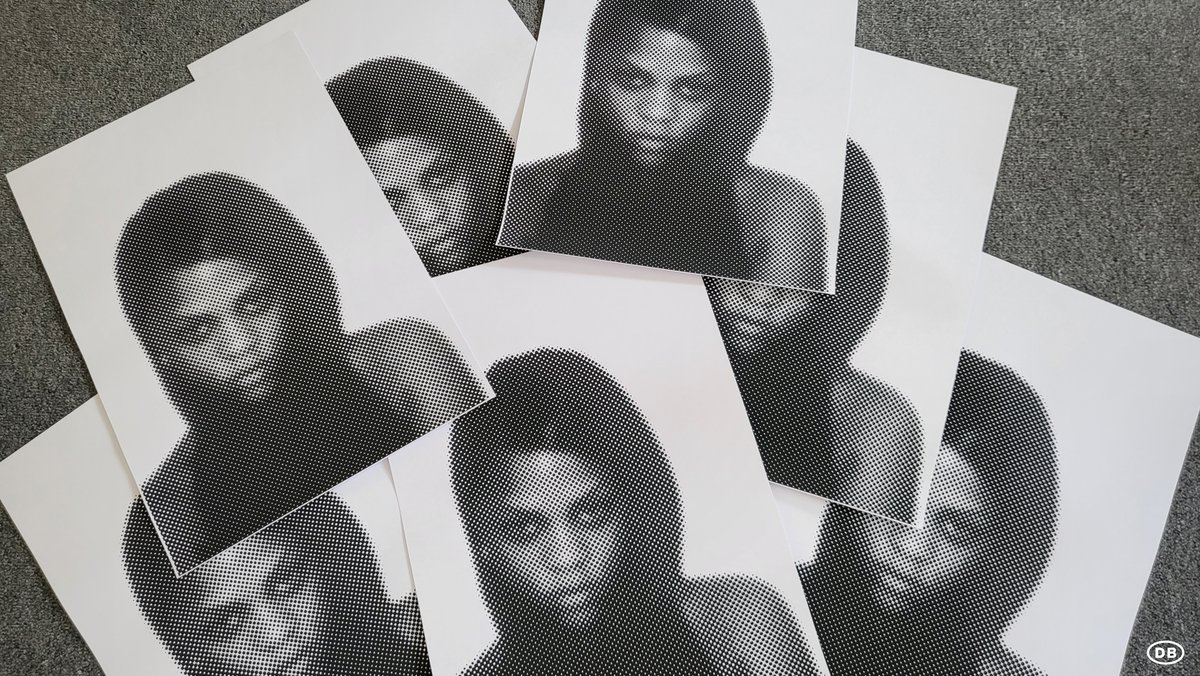 sambeau7's tweet image. LKMS prints, A2, 300gsm card. 🔥
Limited run. 🏃‍♂️
#lilkim #screenprints #darkblack42