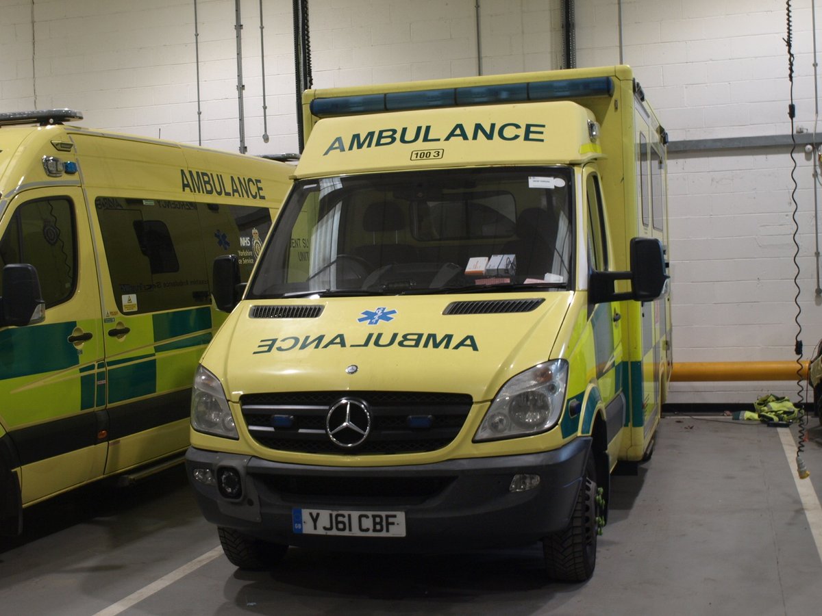 Elliott Wilkinson - Yorkshire999 (@yorkshire9999) on Twitter photo Many thanks to <a href="/YorkshireHart/">Yorkshire HART</a> For allowing myself and my mate on base today, Just my luck they picked up a job within 2 minutes of beginning to look round the new van and only getting a photo, hopefully can return soon for a more in-depth look round soon! Many thanks to <a href="/YorkshireHart/">Yorkshire HART</a> For allowing myself and my mate on base today, Just my luck they picked up a job within 2 minutes of beginning to look round the new van and only getting a photo, hopefully can return soon for a more in-depth look round soon!