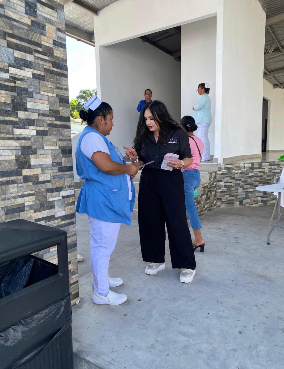 FundaCancerPTY's tweet photo. Participamos de la Jornada “Amor sobre Ruedas” del Despacho de la Primera Dama, llevando, en esta ocasión, a la comunidad de Querévalo en Chiriquí, docencia, información sobre prevención y detección temprana, además de la entrega de bloqueadores solares. https://t.co/yiDDoRKegF