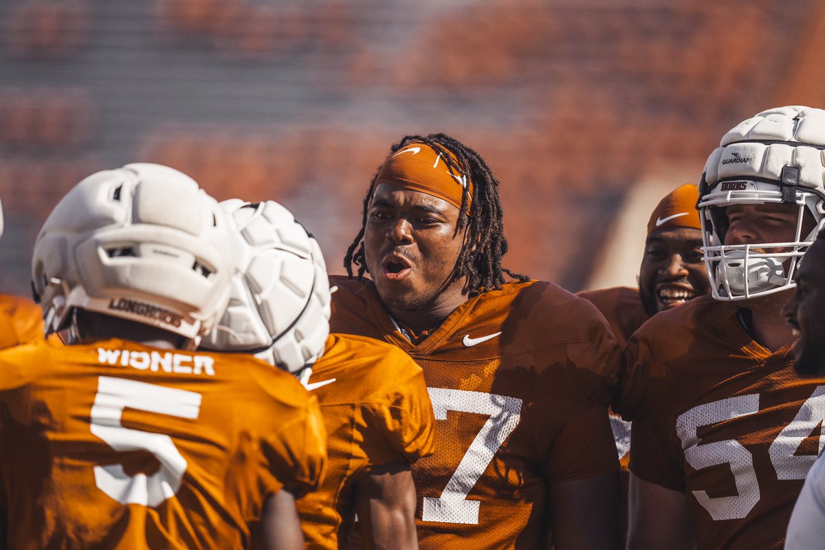 Spring vibes, games faces!😤

Focused. Hungry. Locked in.

#SpringBall #ToughAllDay🤘