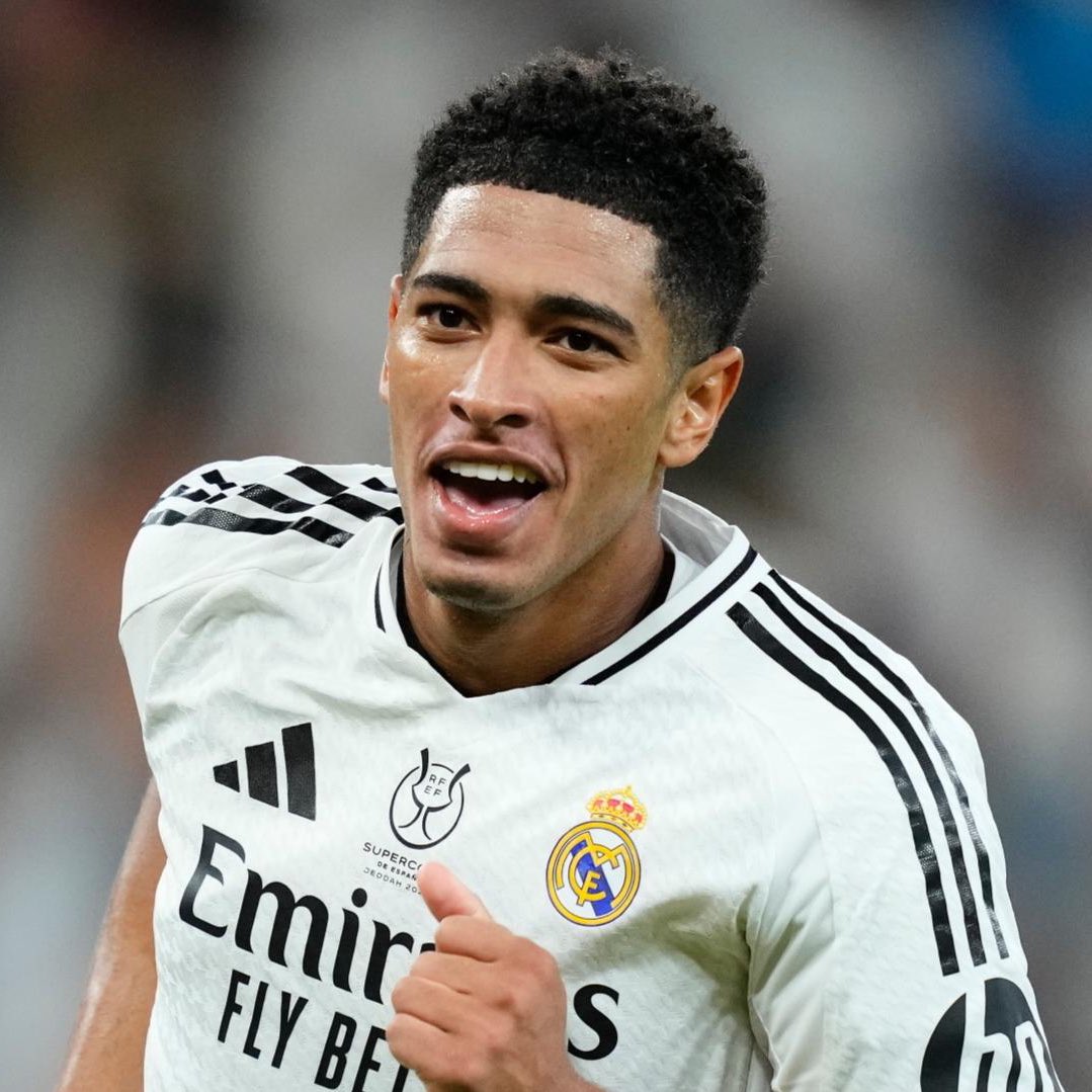 TheHateCentral's tweet image. Jude Bellingham vs Arsenal:
90 Minutes
0 Goals/Assists
0 Shots on Goal
2 Fouls
11 Possessions Lost
TOMMOROW. 9PM…IS WHEN HE’S GETTING DINNER 🔥🔥🔥