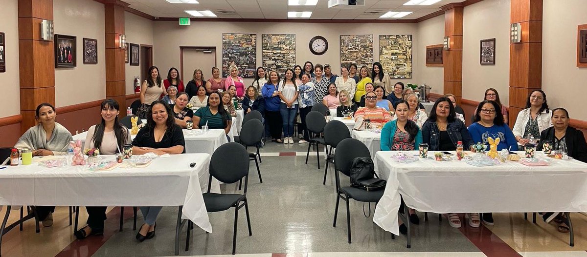LFCISDFamEngage's tweet image. Great conversations & learning points during this morning's parental presentation. Thank you Mrs. Valenzuela for Part 1 of this valuable workshop series. #positivemindset @LosFresnosCISD @jmcdonough33
