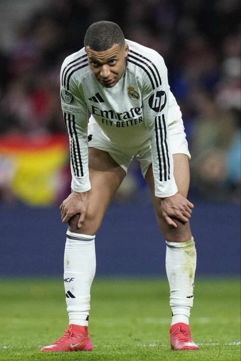 🔴 Le Real Madrid se fait SORTIR de la Ligue des Champions par Arsenal en quarts de finale de la Ligue des champions !

Real 1-2 Arsenal 
Arsenal 3-0 Real

Il y aura un Arsenal-PSG en demi !

#LigueDesChampions #uefachampionsleague #TeamArsenal 
#RMAARS 
#TemPSG