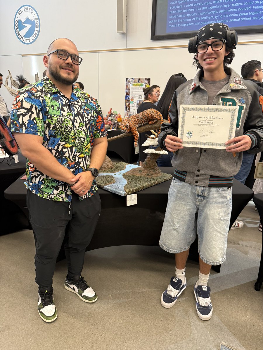 Ivan Ortega (@iortega_phhs) on Twitter photo Great turn out last night at the annual Trash to Treasure Art Exhibition several Spartans made it into the show and placed! Congratulations Evan Bray! <a href="/PHills_HS/">Pebble Hills High School</a> #sculpture #painting #proudartteacher Great turn out last night at the annual Trash to Treasure Art Exhibition several Spartans made it into the show and placed! Congratulations Evan Bray! <a href="/PHills_HS/">Pebble Hills High School</a> #sculpture #painting #proudartteacher