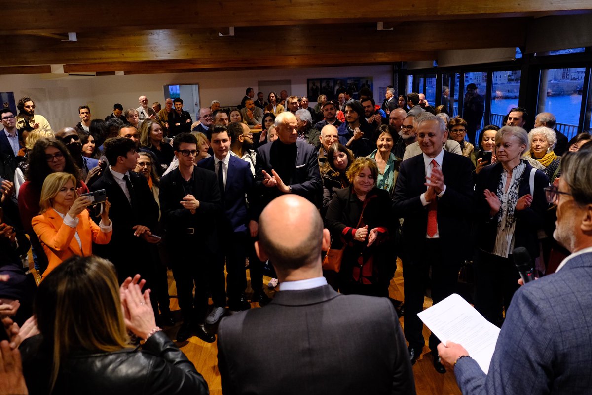 jnbarrot's tweet image. Heureux de retrouver à Marseille les élus et militants des Bouches-du-Rhône ! 

Merci pour ce moment de convivialité et d&apos;échanges.