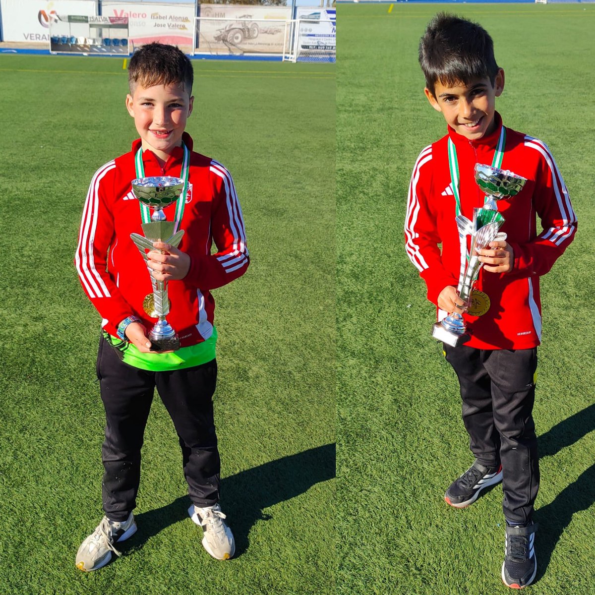👉🏻 Manuel y Dylan consiguen con el Granada CF quedar 3º en el torneo de Vera.

💪🏻 Estamos muy orgullosos de vosotros.