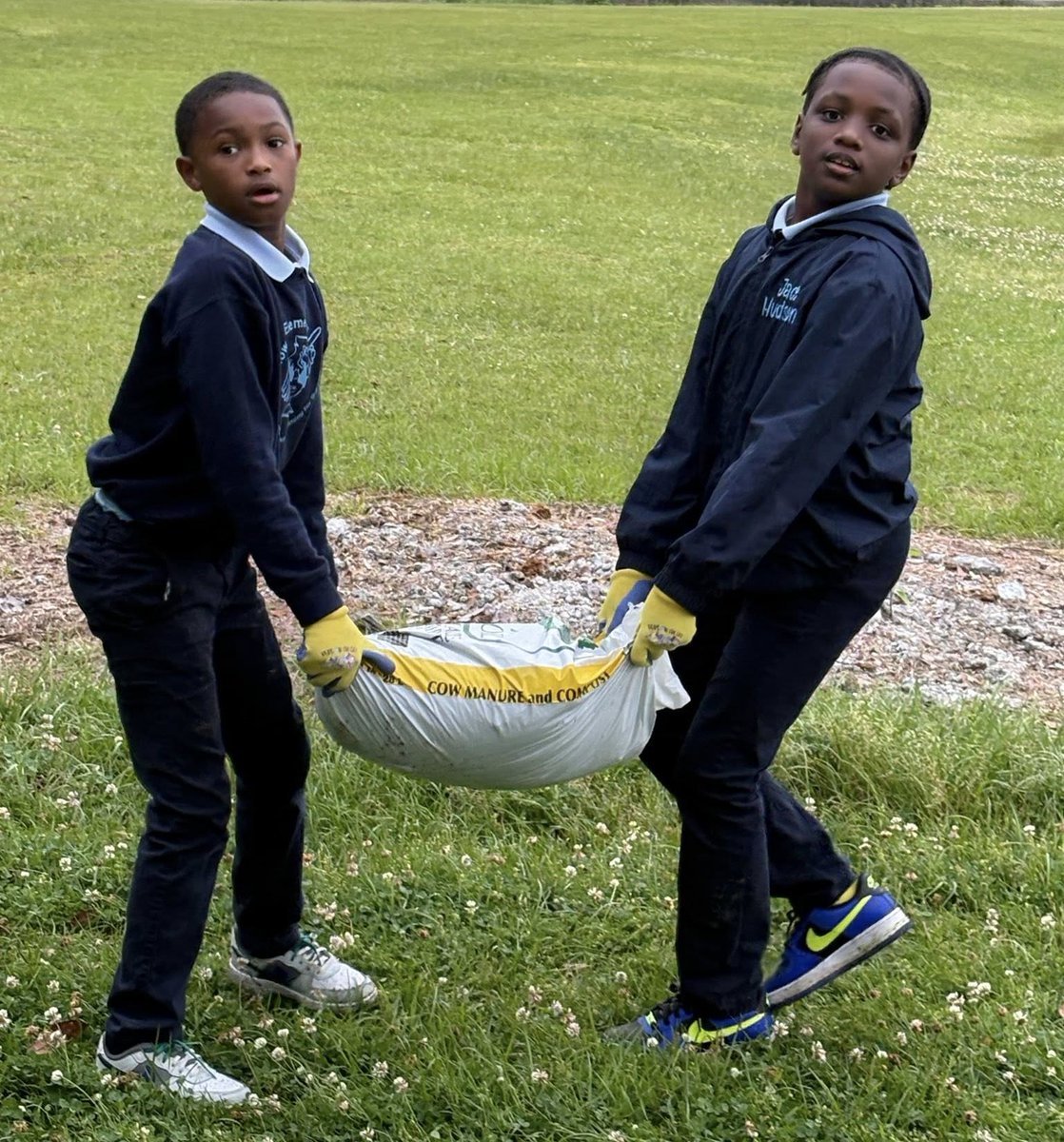 Members of Holloway Elementary's Garden Club, National Honor Society, and Student Council worked as a team on a beautification project to enhance the school's new outdoor classroom. Thanks to Keep Mobile Beautiful providing funds for this beautification project. #GrowingGREATNESS