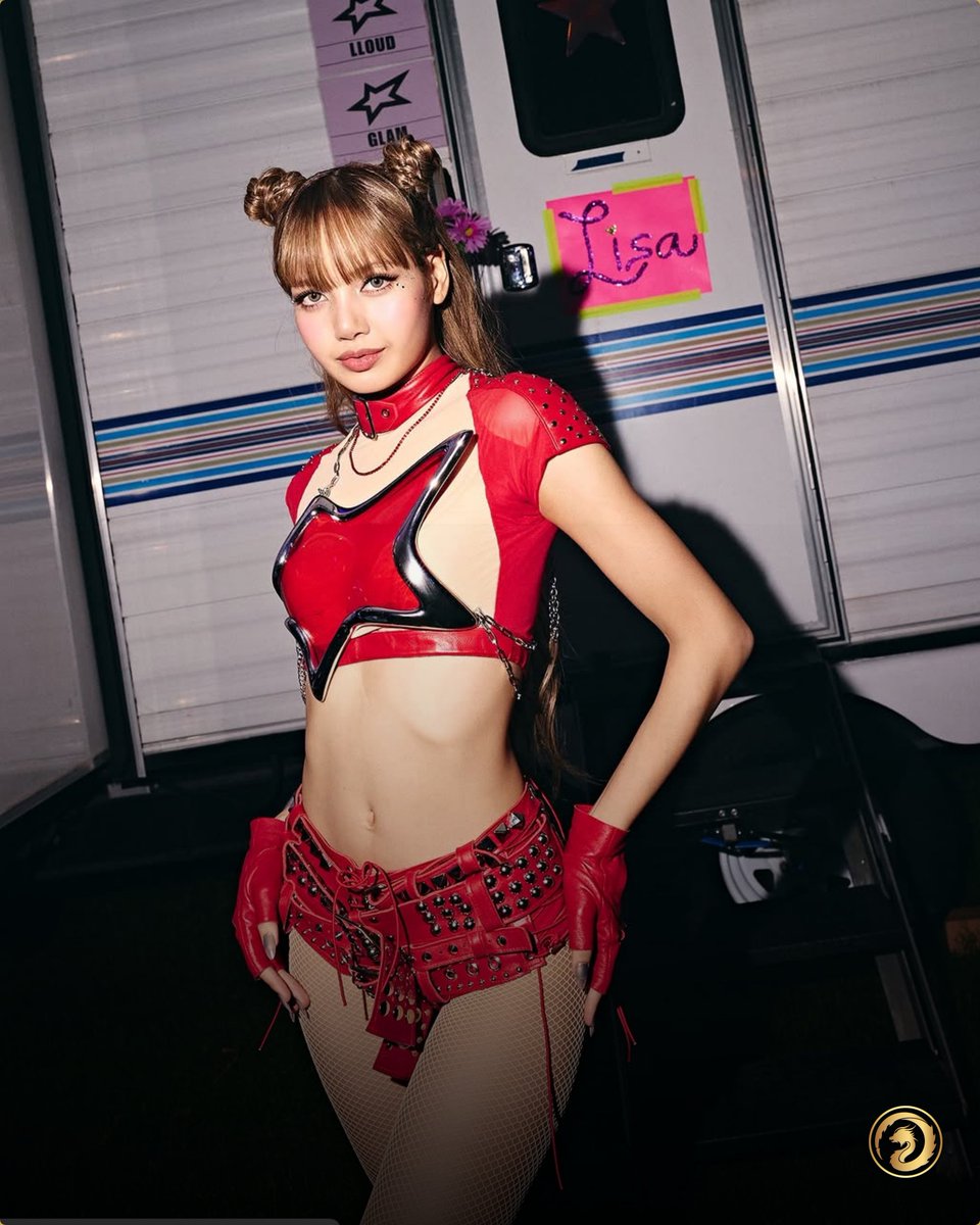Congratulations to Asian Hall of Fame Inductee #LISA for her solo
