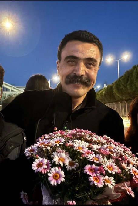 Hoşgeldin İşçilerin, emekçilerin ve bütün ezilenlerin avukatı #SelcukKozaağaclı