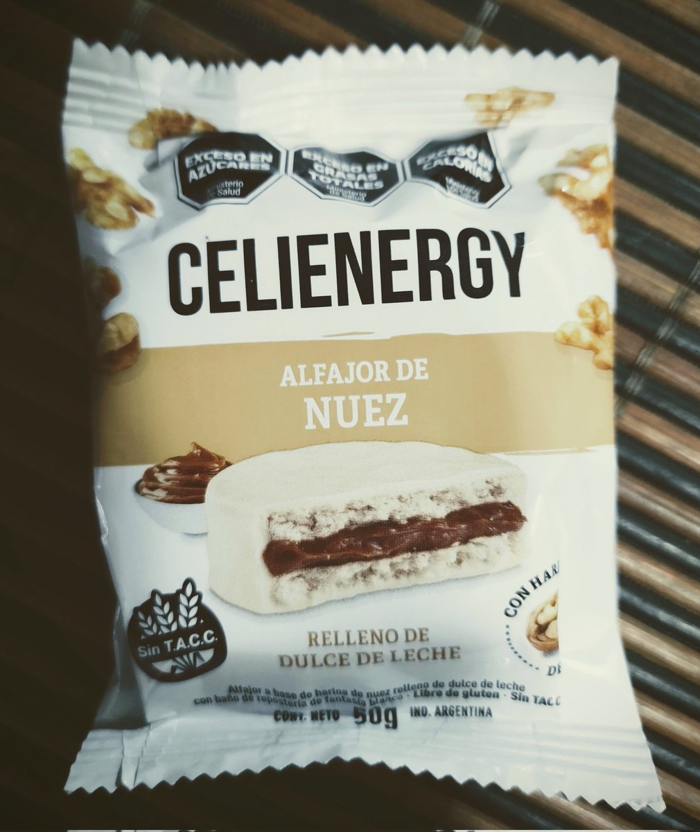 Paso poco, pero no me olvido, así q acá les dejo otra de mis recomendaciones gordísticas, q son un viaje de ida...y reconozco q por primera vez, puedo decir q algo q es sin Tacc, es riquísimo!!! 😋 
(P.D.: El de zapallo también es una bomba)