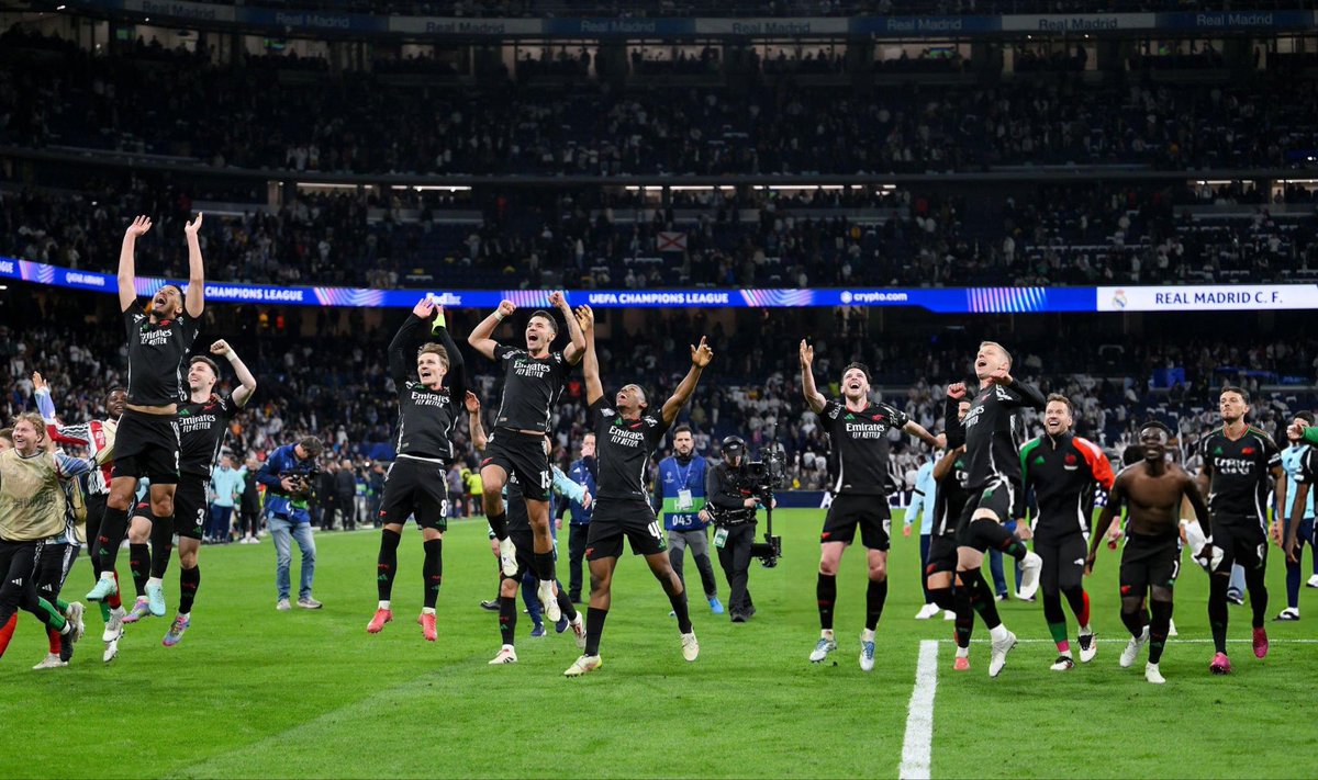 EduardoHagn's tweet photo. SO PROUD TO BE AN ARSENAL FAN! ❤️

Today, Everyday! ✨ https://t.co/I0DIQ9pKxY
