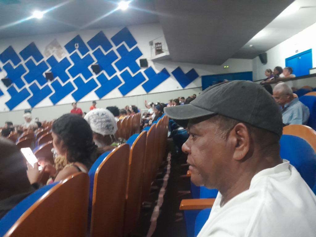 DirCsoTasende's tweet photo. Cso jose luis tasende.plenaria en el teatro miramar .reafirmando nuestra participación en el desfile por el 1ro de mayo .la gran fiesta del trabajador!!!!!!! https://t.co/8pfC2ZrG5O