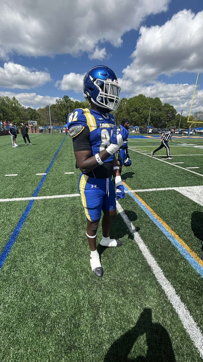 Due to limestone shutting down I will be entering the transfer portal with 4 years of eligibility left 
6’4✅
224✅
Edge rusher✅
 Just want to play ball!!!
(864-219-0069)