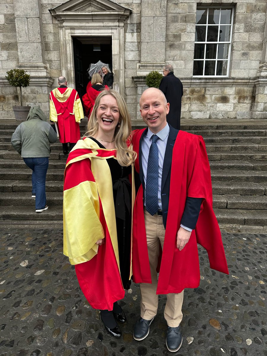 Helena Dolphin tweet media