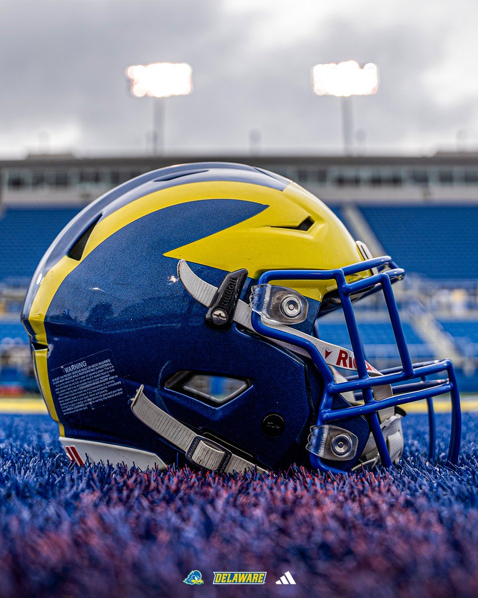 Spring football under the lights on Friday 🏈

📰: bit.ly/3RQo34G