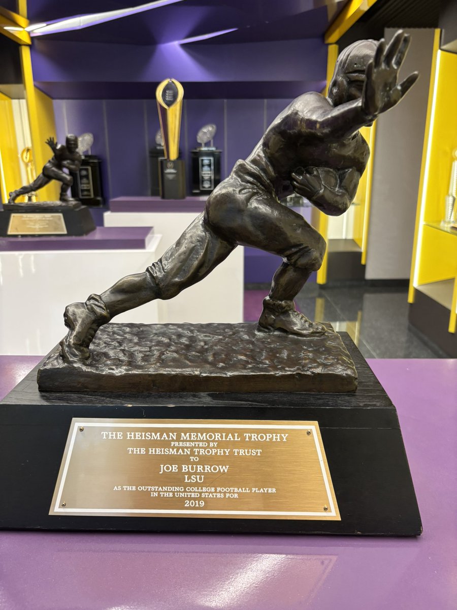 31GabrielHi's tweet image. Had a great time at LSU looking to come back later this year!!! @EDGYTIM @AllenTrieu @On3Recruits @Rivals @LSURivals @PrepRedzoneIL