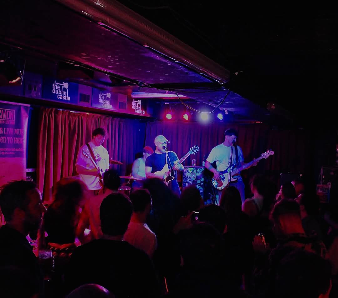 River Drive (@riverdriveband) on Twitter photo Thank you everyone who came down to <a href="/DublinCastle/">The Dublin Castle</a> on Friday! Absolutely loved playing in such an iconic venue and you lot did not disappoint!! 🙌
Big up Camden Live for putting it on.
#londonmusic #dublincastle #livemusic #gig #rockband #rockandroll #indierockband #newband Thank you everyone who came down to <a href="/DublinCastle/">The Dublin Castle</a> on Friday! Absolutely loved playing in such an iconic venue and you lot did not disappoint!! 🙌
Big up Camden Live for putting it on.
#londonmusic #dublincastle #livemusic #gig #rockband #rockandroll #indierockband #newband