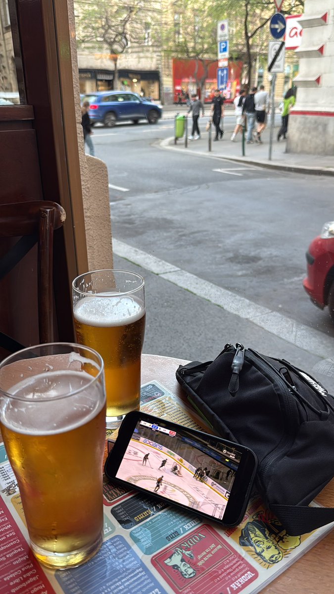 Kör en kväll i Budapest innan avresa till Wien. Nu = krossa gnaget. Imorgon = kn rapid