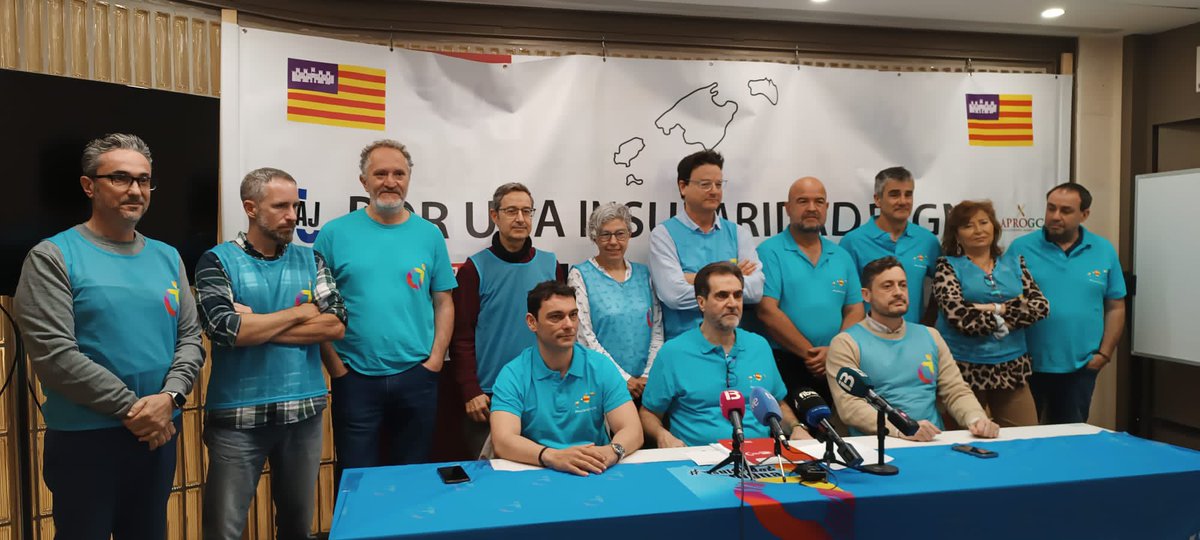 tu_abandono's tweet photo. #Noticias | Ayer se celebró en Palma de Mallorca una nueva Rueda de Prensa de la Unidad Intersindical @InsularidadD, de la que TAMPM es miembro Activo.

👉🏼 Ante la inacción del Gobierno 🇪🇸 para resolver la  insostenible problemática insular de los Funcionarios del Estado en Baleares, ignorando las justas reivindicaciones que se le plantean y que conllevan mejoras en la prestación de los servicios públicos a la ciudadanía.

👉🏼 Ante el silencio Cómplice de la tercera Autoridad del país, la Expresidenta Balear y hoy presidenta del @congreso  Sra @F_Armengol, que llegó a firmar un acuerdo que después no cumplió…

👉🏼 Nos vemos obligados a comenzar un calendario de movilizaciones. Os esperamos el día 2 de mayo frente a las oficinas de la Seguridad Social del INSS de Palma

🔵 21 organizaciones y 1 objetivo‼️

#InsularidadDigna
#TAMPM