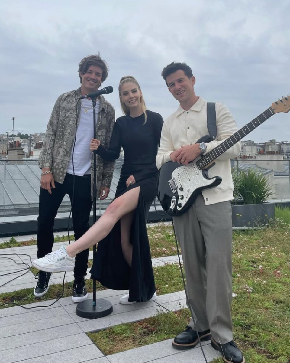 londongrammar's tweet image. It’s been four years since the release of ‘Californian Soil’ 💙 We can’t wait to play some songs from the album on our festival run this summer!
Let us know your favourite track(s) in the comments ⬇️