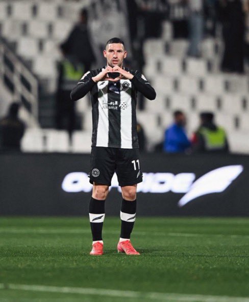 🎙️ — عماد الصائغ : 

• إدارة نادي #الشباب قدمت عرض لجوانكا و رفض العرض بسبب يشوف اللاعب العرض ضعيف 
• قدمت إدارة #الشباب عرض ثاني مازال اللاعب يشوف العرض ضعيف 
• هناك عروض من انديه اخرى اندية شركات  
• اللاعب يفضل نادي #الشباب

- قلتها وسوف أعيدها ادارة عاجزة التجديد مع