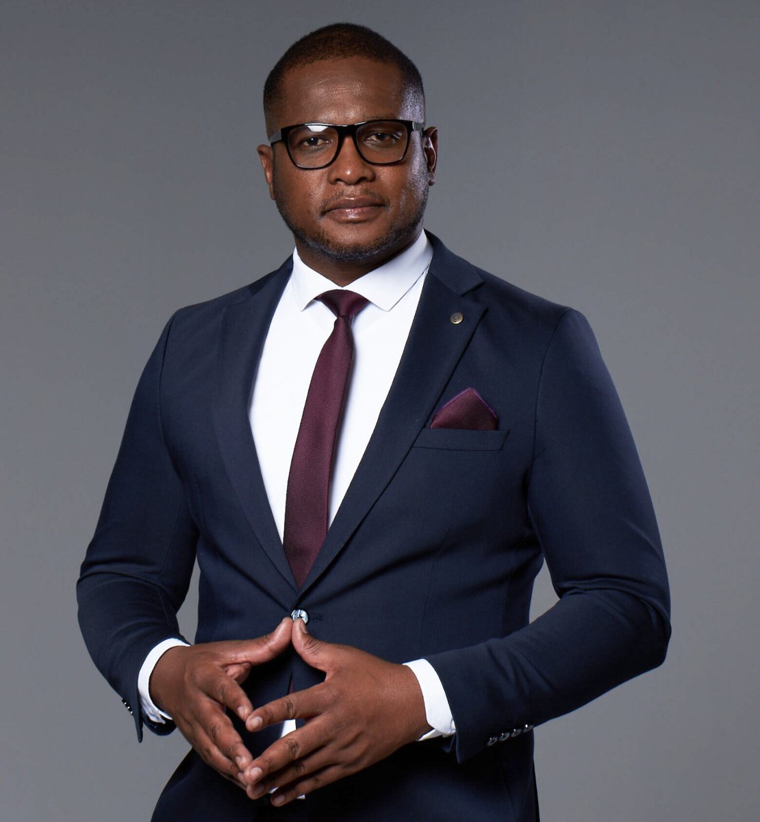 ewnupdates's tweet photo. EWN's TV News bulletins  anchored by Jane Dutton (English) and Kwazi Kwaza (isiZulu)

Stay ahead of the curve with the latest local and international news, ensuring you never miss a beat with our daily bulletin. 

English bulletins: https://t.co/dTR5tAFqSG

IsiZulu bulletins: https://t.co/x4BcawHKps