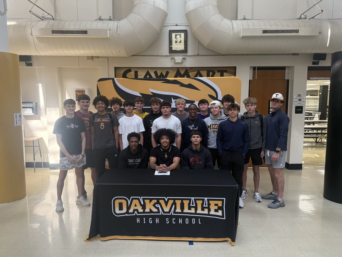 De’Shawn Treadwell (@beforedee) on Twitter photo Ready to roll 🟡🔵❗️<a href="/HCCscottieFB/">Highland Football</a> <a href="/minnick_th33482/">Thomas Minnick</a> <a href="/TreyJackson/">Trey Jackson</a> <a href="/CoachCoulson_/">Caden Coulson</a>
Thank you <a href="/TigersOakville/">Oakville Tigers Football</a> for everything❗️ Ready to roll 🟡🔵❗️<a href="/HCCscottieFB/">Highland Football</a> <a href="/minnick_th33482/">Thomas Minnick</a> <a href="/TreyJackson/">Trey Jackson</a> <a href="/CoachCoulson_/">Caden Coulson</a>
Thank you <a href="/TigersOakville/">Oakville Tigers Football</a> for everything❗️