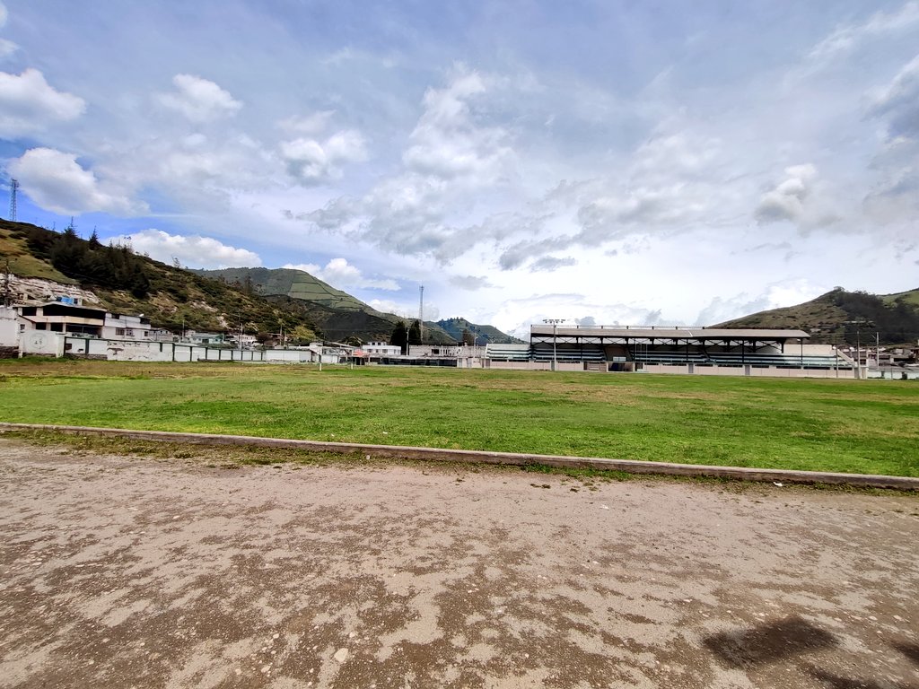 DeporteQuito's tweet photo. 🏟️ #DeporteQuito | Recorrimos las instalaciones de Liga Deportiva Parroquial Calacalí con el objetivo de analizar sus necesidades de intervención a la infraestructura para beneficiar a sus deportistas.

Con deporte y recreación, #QuitoRenace https://t.co/FLXReiiVok