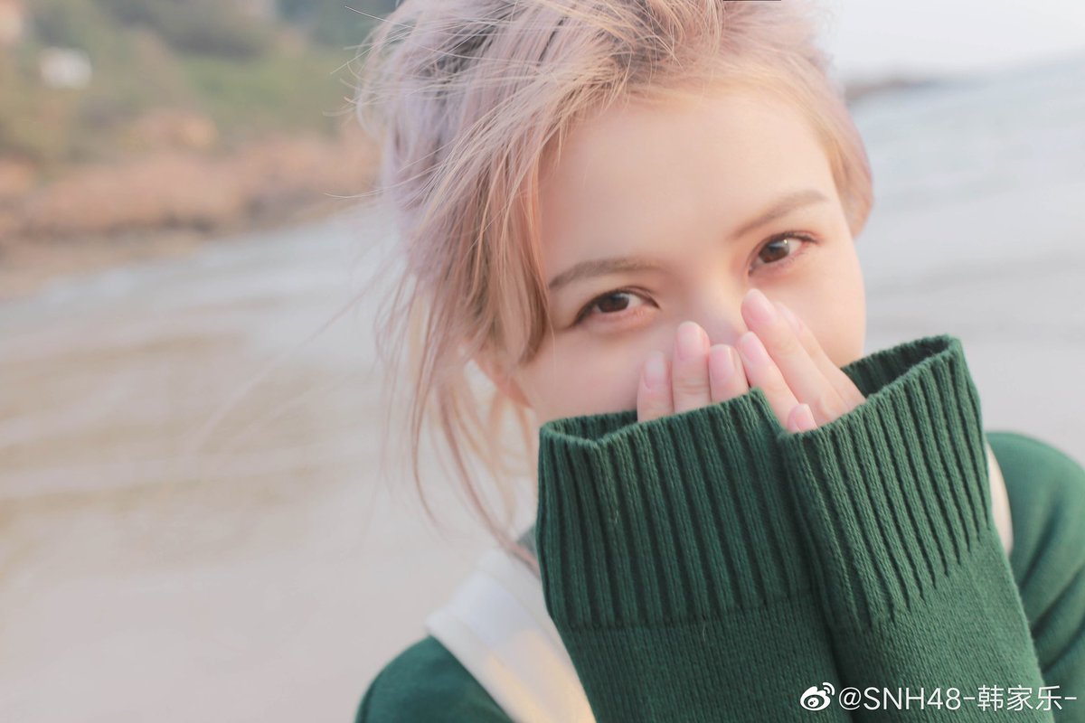 Rrrrrteng's tweet photo. 覺得今年打卡問題太無聊了
決定拿去年的再來寫一次
結合一下
2025 D3 +2024 D1

-
#韓家樂 
#韩家乐 
#韩家乐0424生日快樂 
——————————
📷：韓家樂微博
https://t.co/mpsFTWddZ5
https://t.co/WKNfchsdS8 https://t.co/j5c1gmWc32